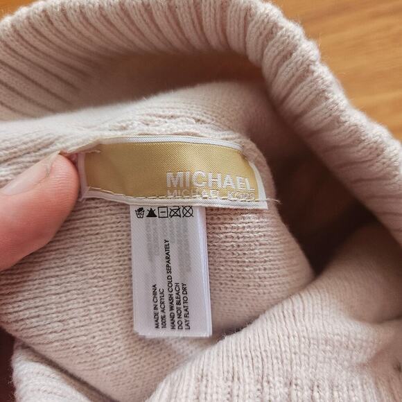 Michael Michael Kors Winter Cap Hat - Picture 3 of 4